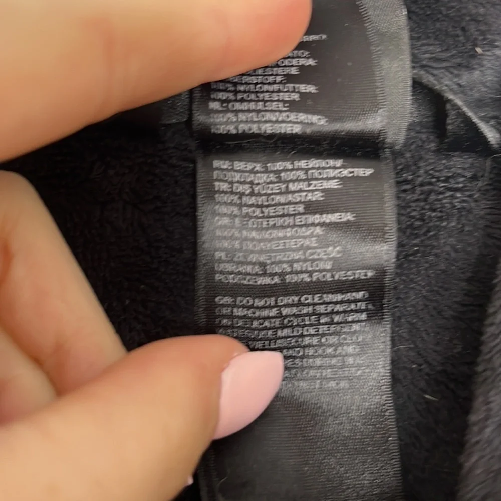 North face soft lined hooded zip up jacket - Picture 3 of 6